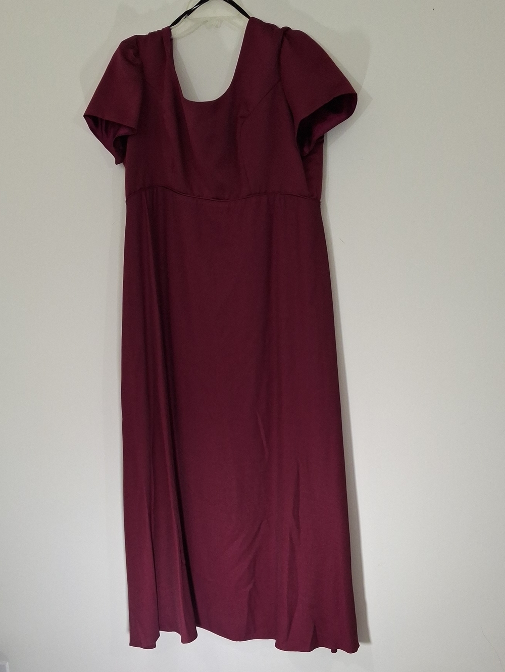 Women's Maroon Maxi Dress with Scoop Neck and Short Sleeves